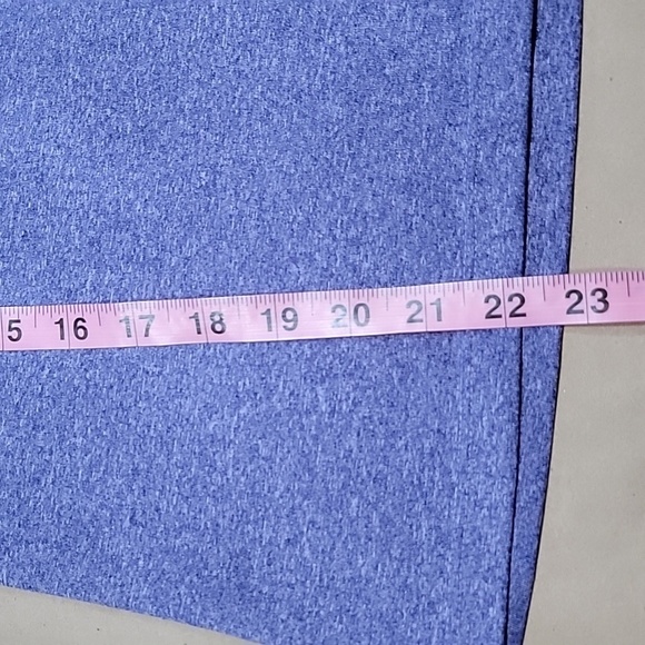 Nike Size XS "The Nike Tee" Dri-Fit, Heathered Purple, Short Sleeve T Shirt, EUC - Picture 9 of 11